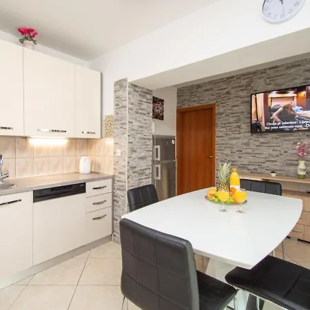 Toni By Interhome Daire *